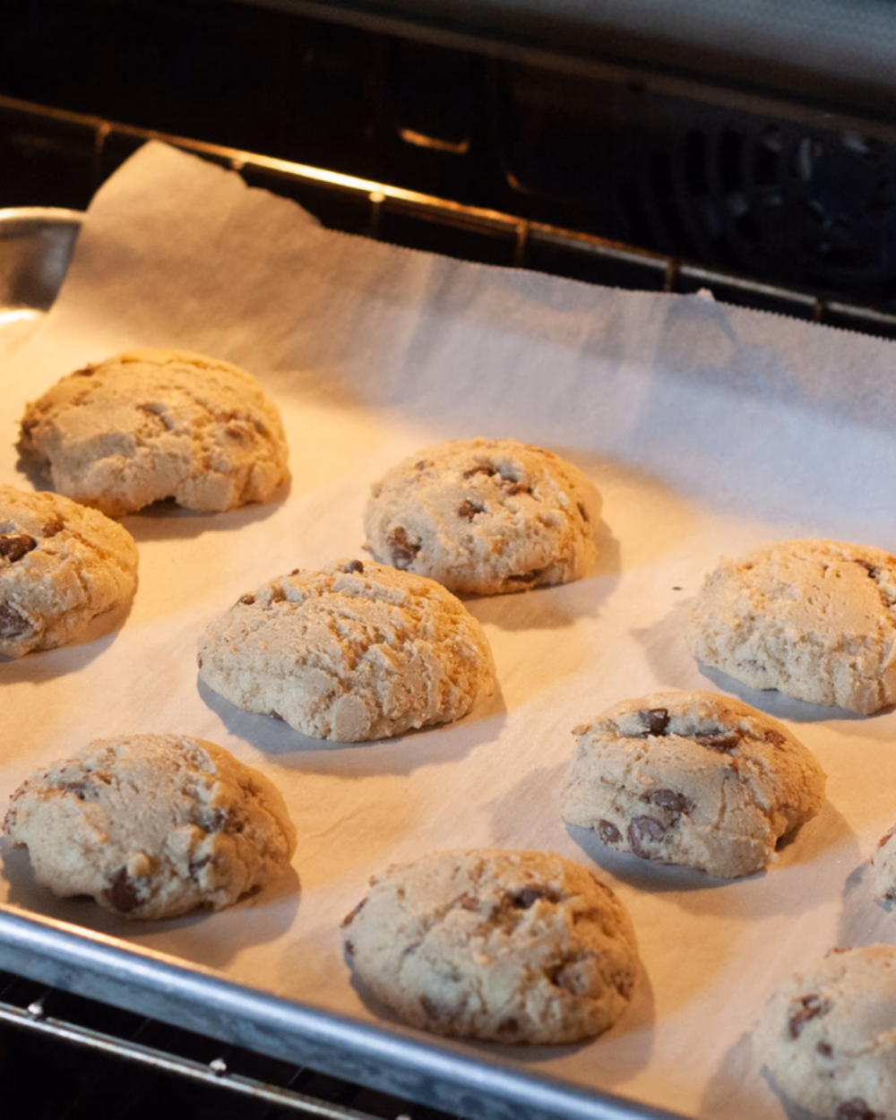 Featured image for Parchment Paper or a Silicone Baking Mat: Which to Use