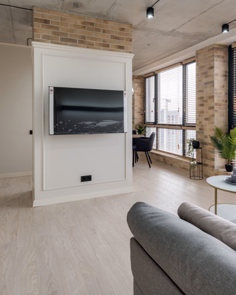 Featured image for The Best Smart Blinds for 2025: Transform Your Home with Effortless Light Control and Efficiency