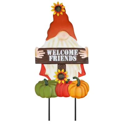 Autumn-Themed Outdoor Decoration