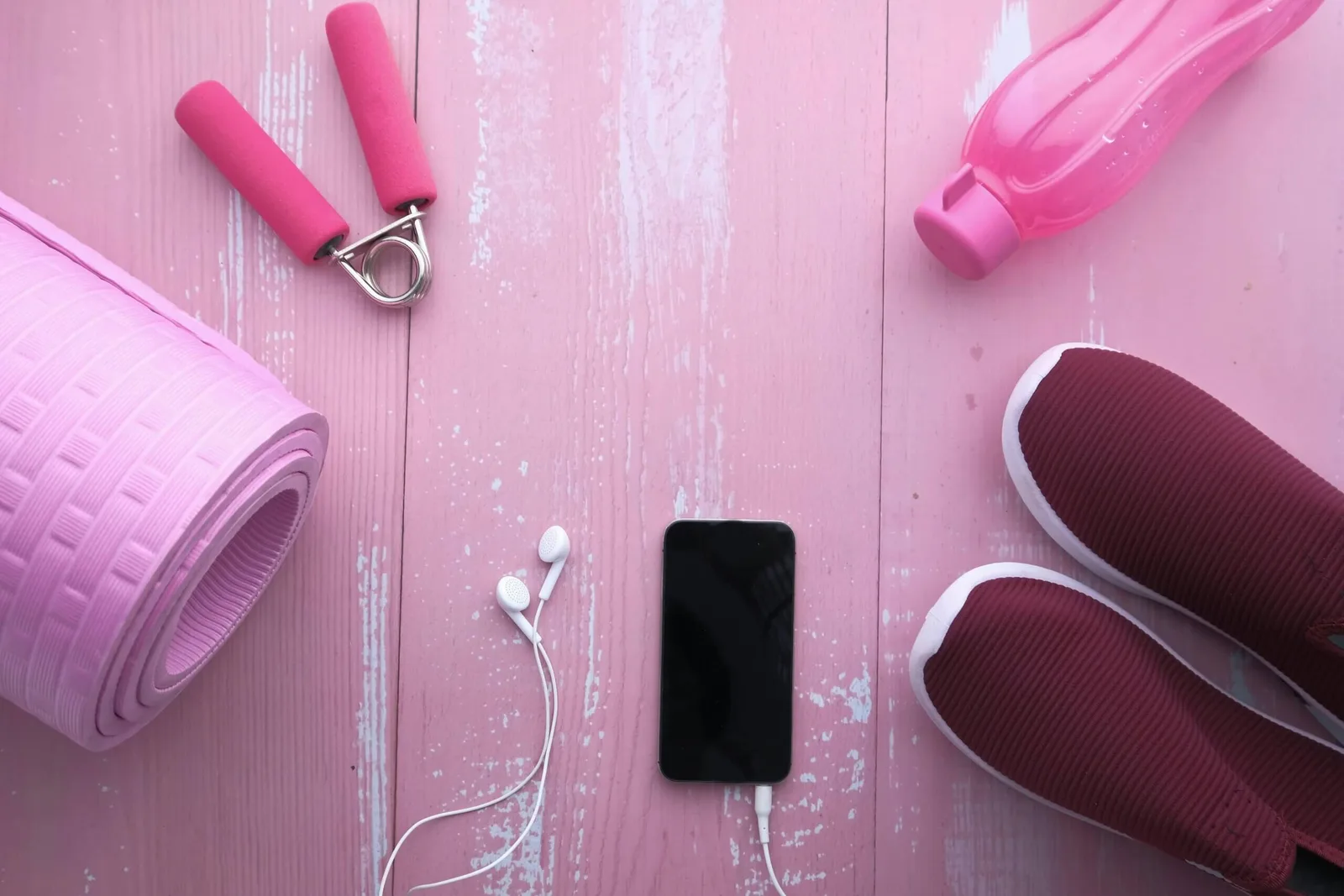 Spring fitness gear 2025: Presents the top outdoor workout equipment selection options